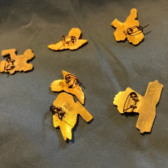 Vintage Chinese Chicken Olympics Pins Set - Picture 5 of 5